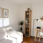 Chez Leela